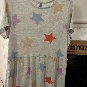 Honeyme Cream Star Print Short Sleeve Top never worn
